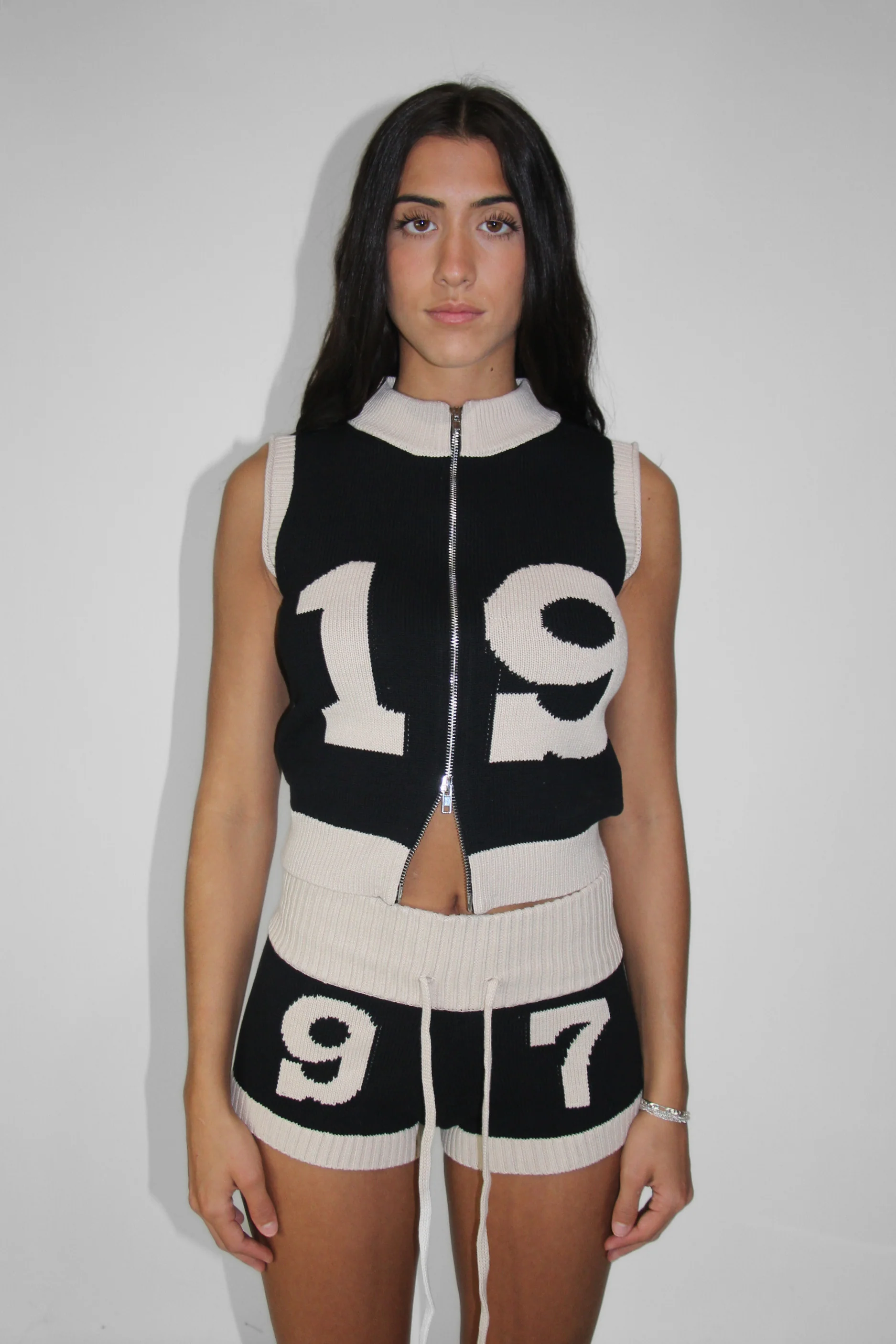 Knit Double Zip Vest in Black/Cream - Image 5