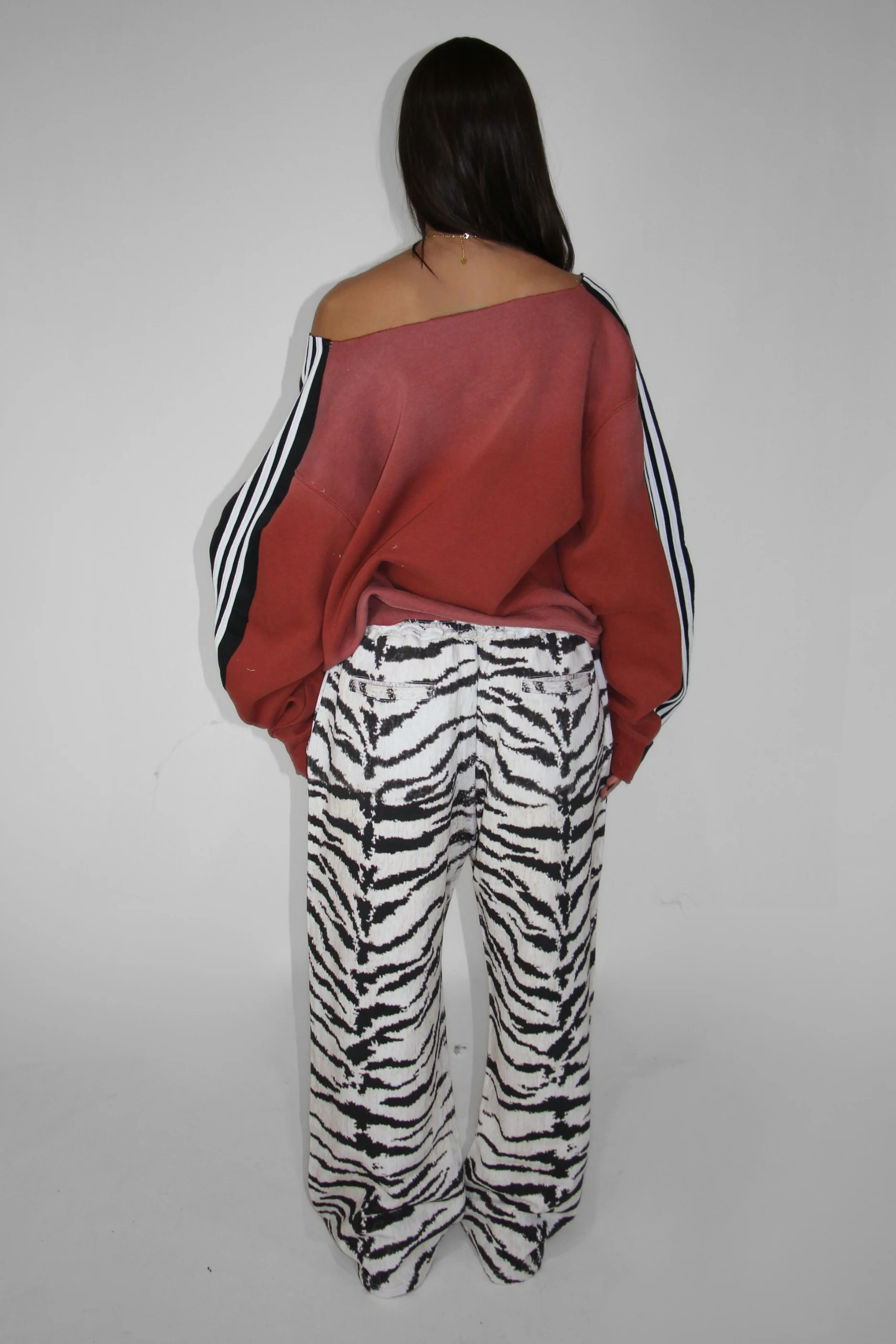 ZIP UP #25 - Image 3